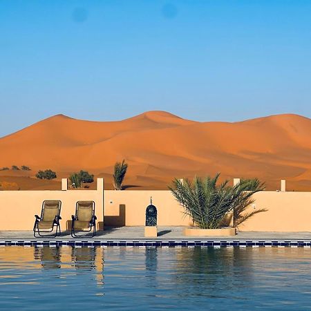 Hotel Camping Les Roses Des Dunes & Piscine メルズーガ エクステリア 写真