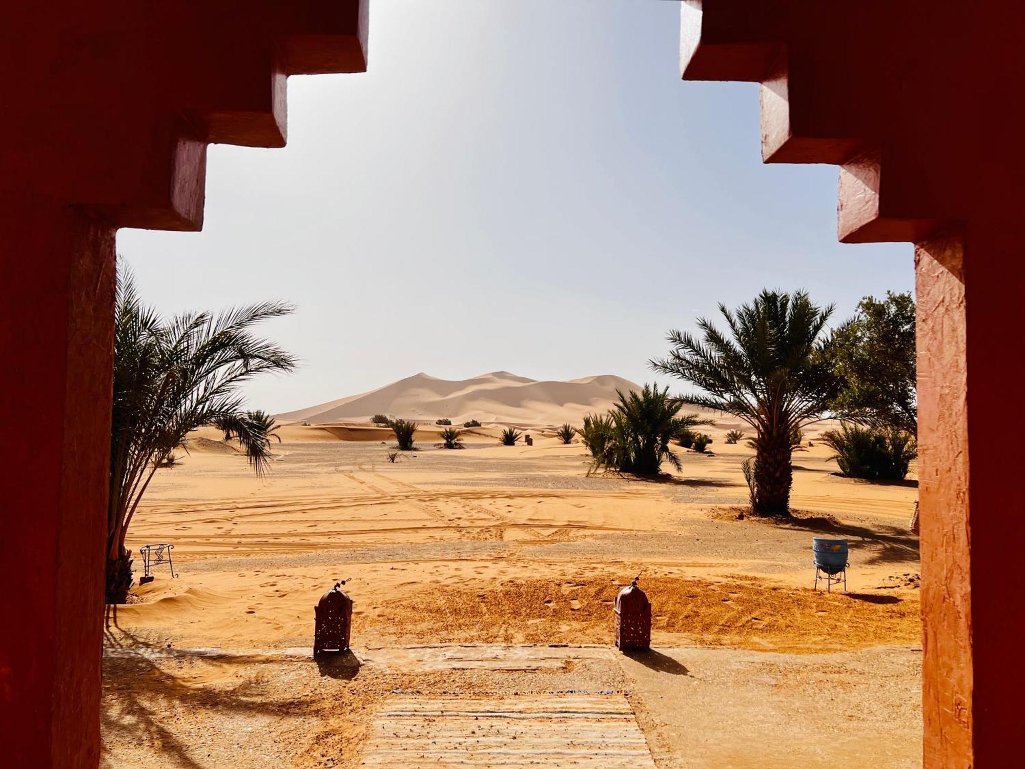 Hotel Camping Les Roses Des Dunes & Piscine メルズーガ エクステリア 写真