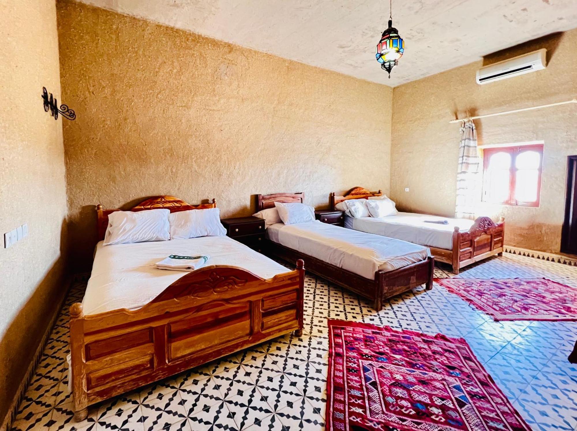 Hotel Camping Les Roses Des Dunes & Piscine メルズーガ エクステリア 写真