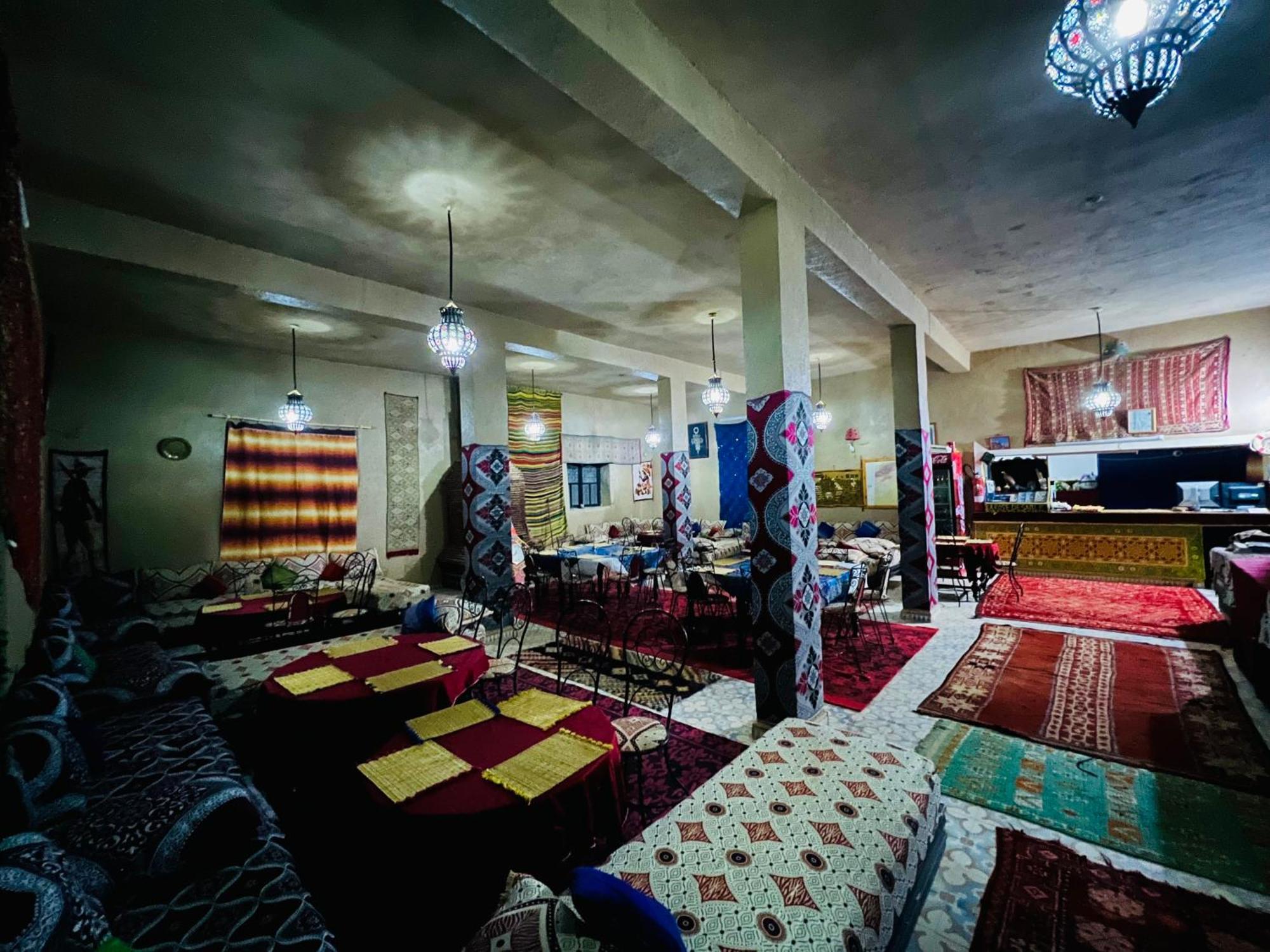 Hotel Camping Les Roses Des Dunes & Piscine メルズーガ エクステリア 写真