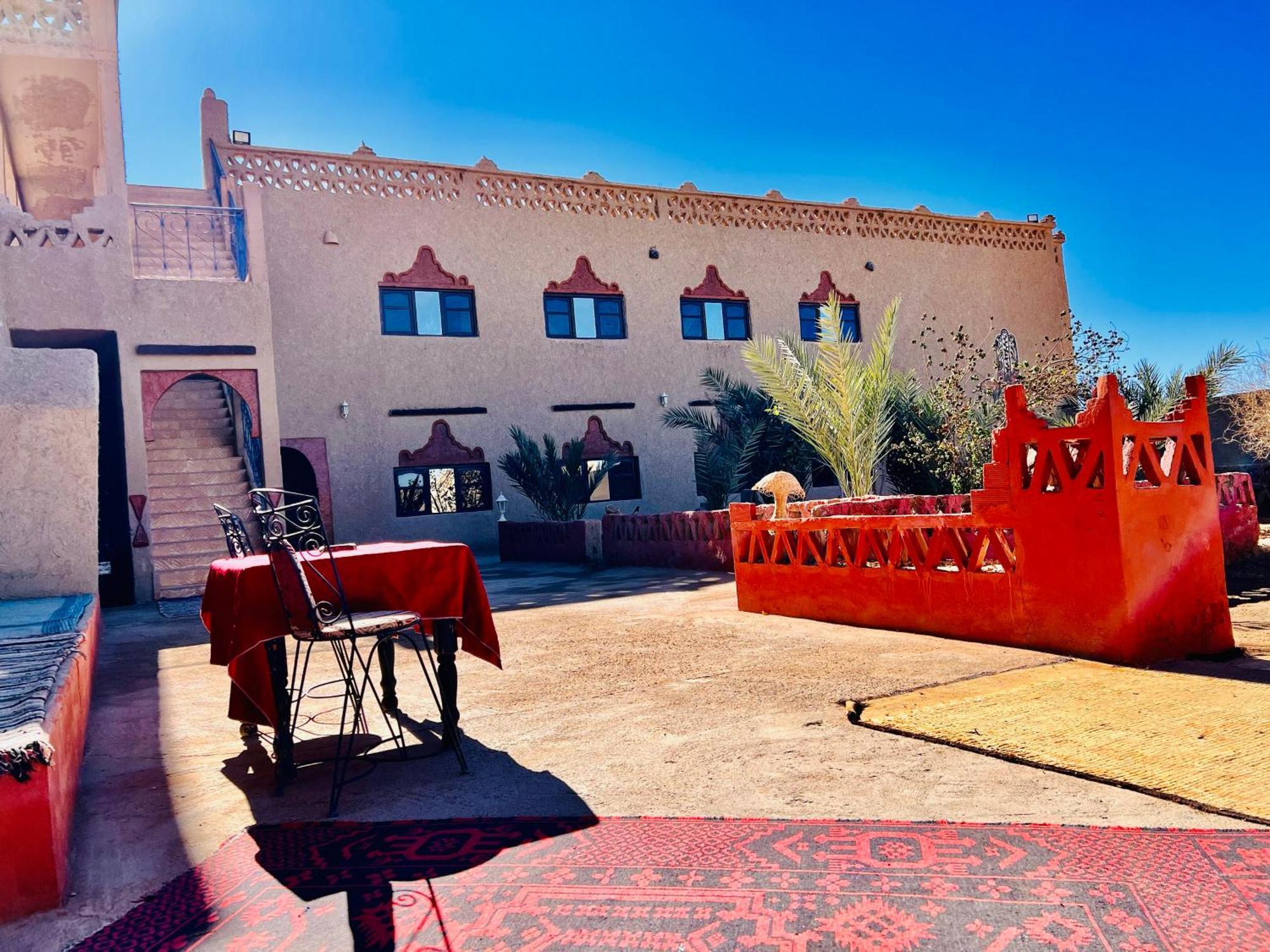 Hotel Camping Les Roses Des Dunes & Piscine メルズーガ エクステリア 写真