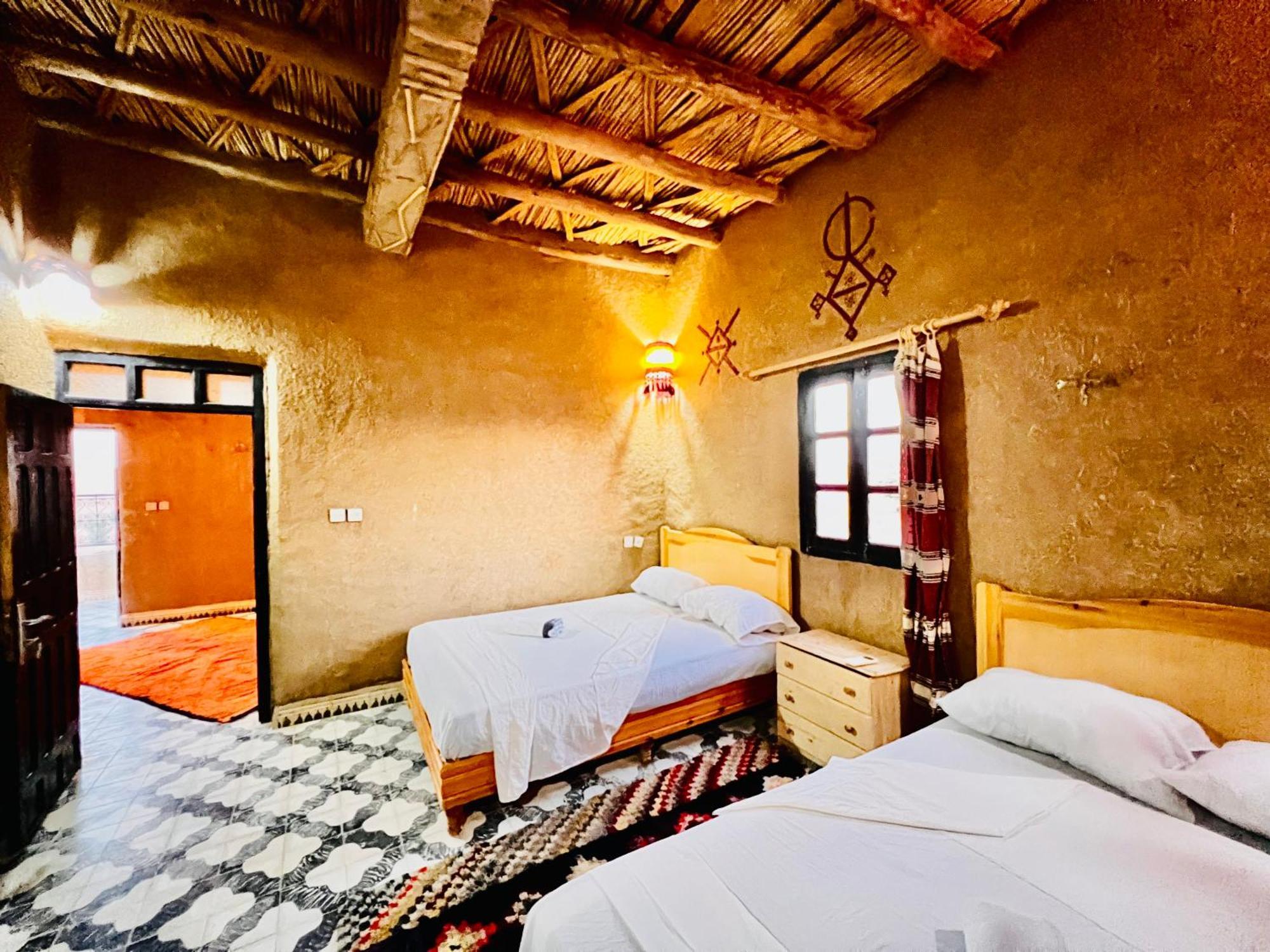 Hotel Camping Les Roses Des Dunes & Piscine メルズーガ エクステリア 写真