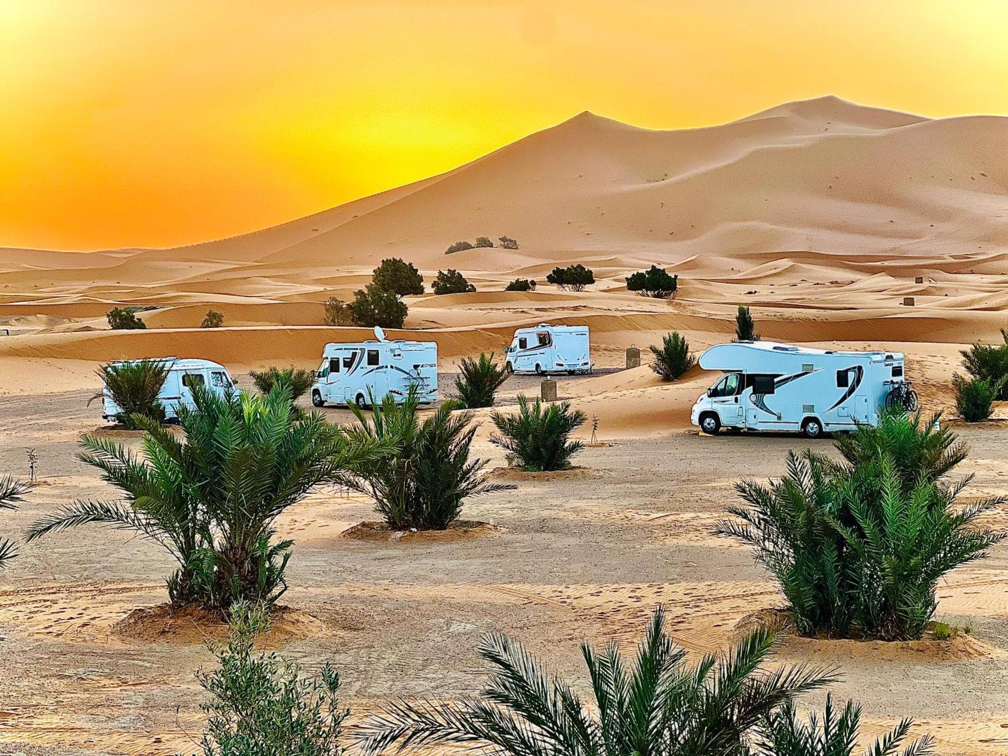 Hotel Camping Les Roses Des Dunes & Piscine メルズーガ エクステリア 写真