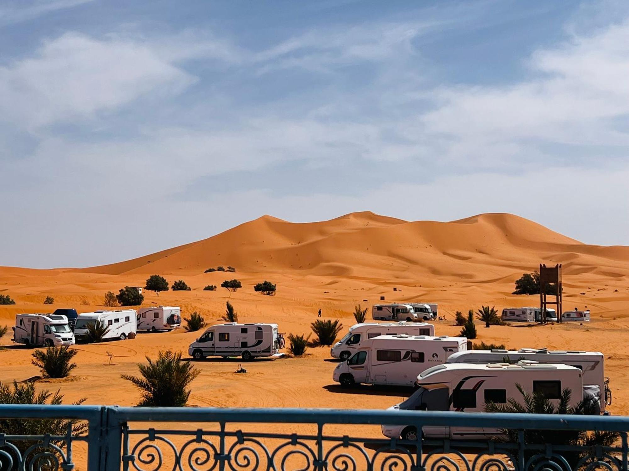 Hotel Camping Les Roses Des Dunes & Piscine メルズーガ エクステリア 写真