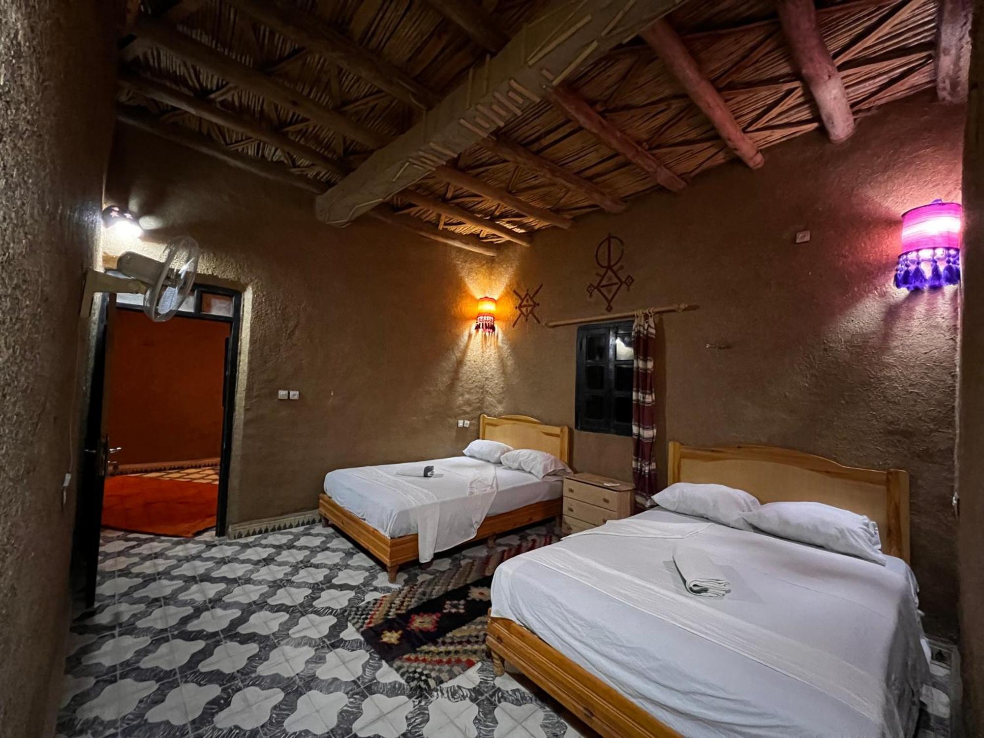 Hotel Camping Les Roses Des Dunes & Piscine メルズーガ エクステリア 写真