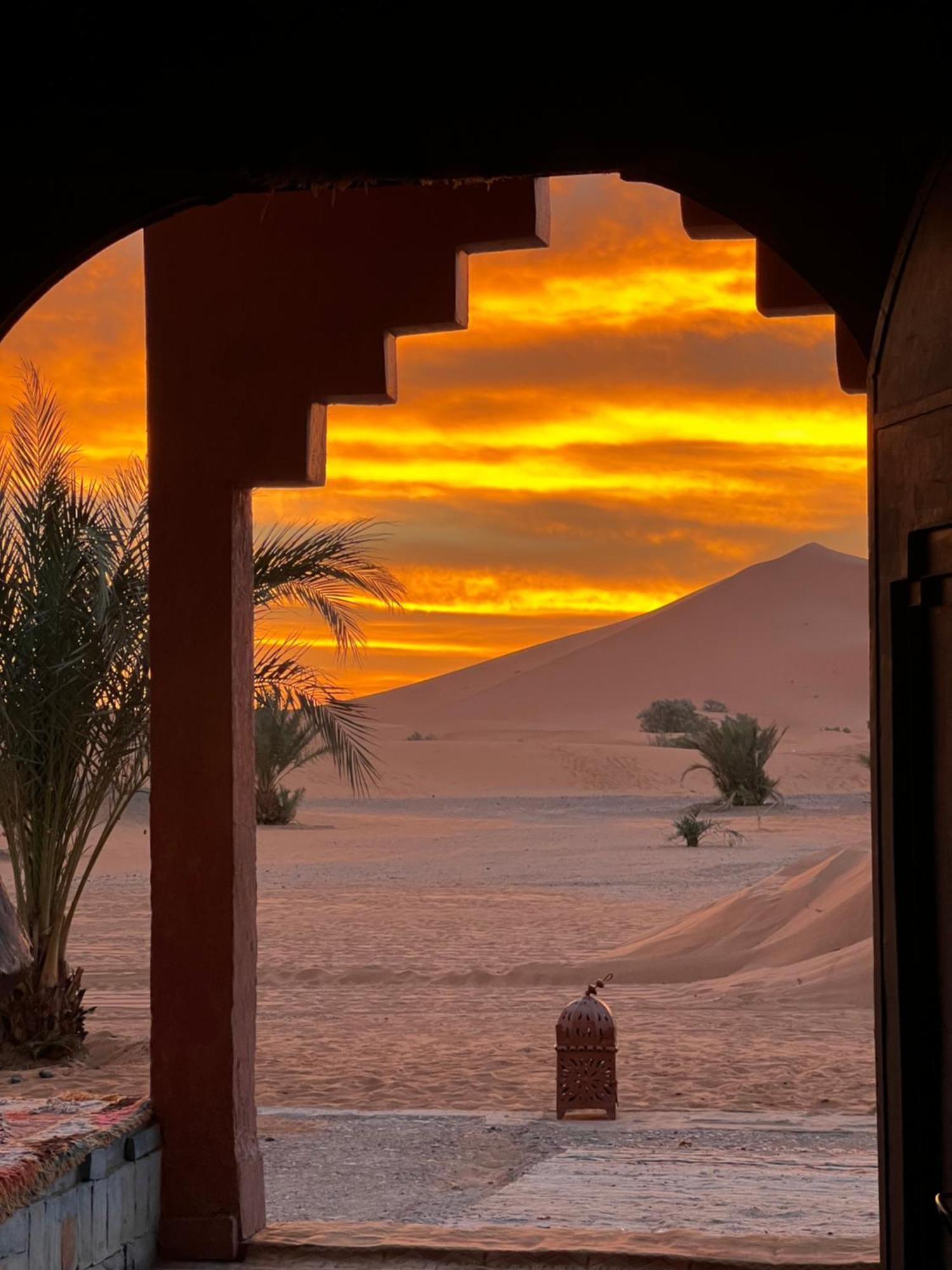 Hotel Camping Les Roses Des Dunes & Piscine メルズーガ エクステリア 写真