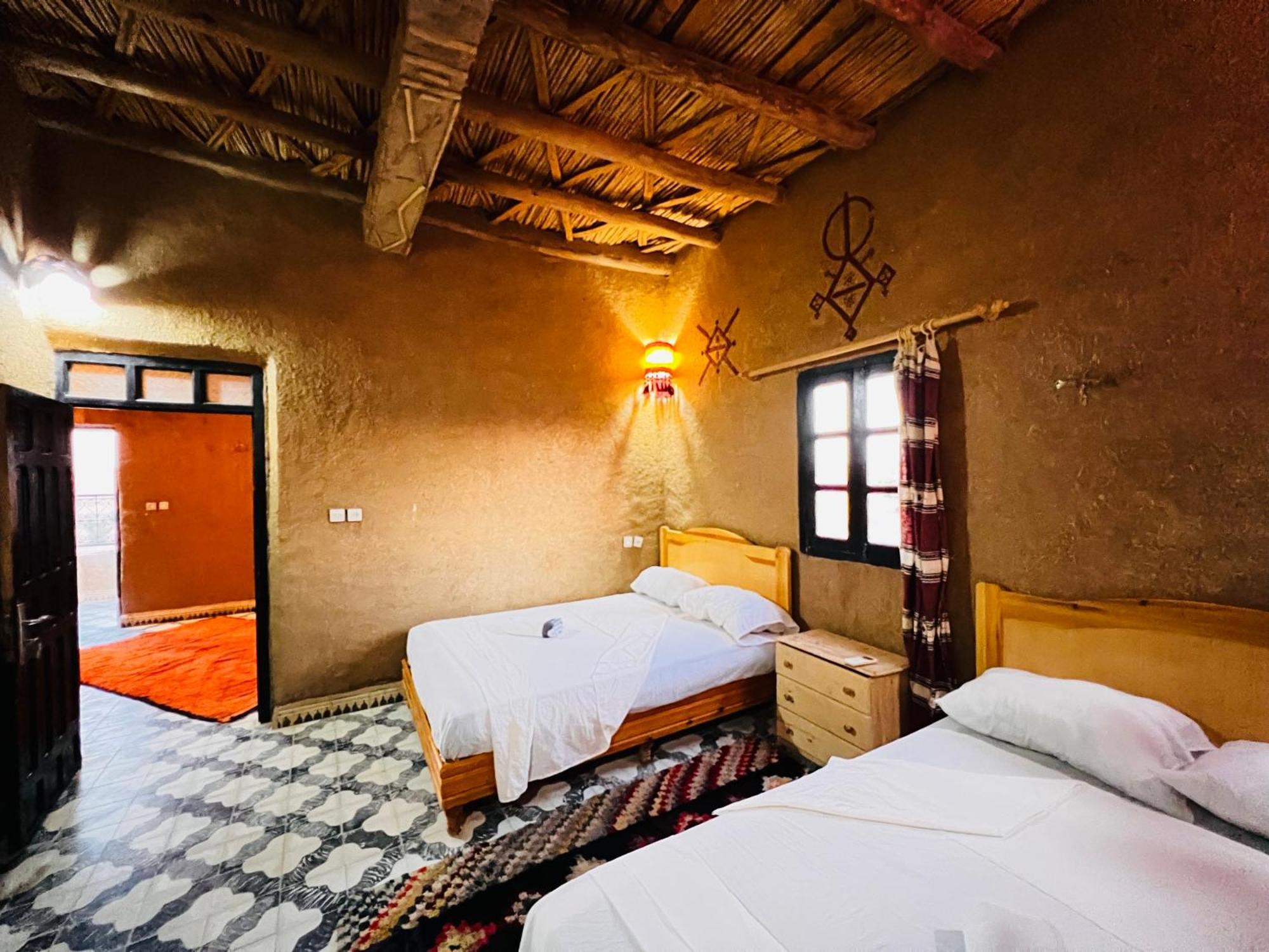 Hotel Camping Les Roses Des Dunes & Piscine メルズーガ エクステリア 写真
